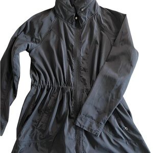 Women's ATHLETA lightweight/rain jacket size small in excellent shape!